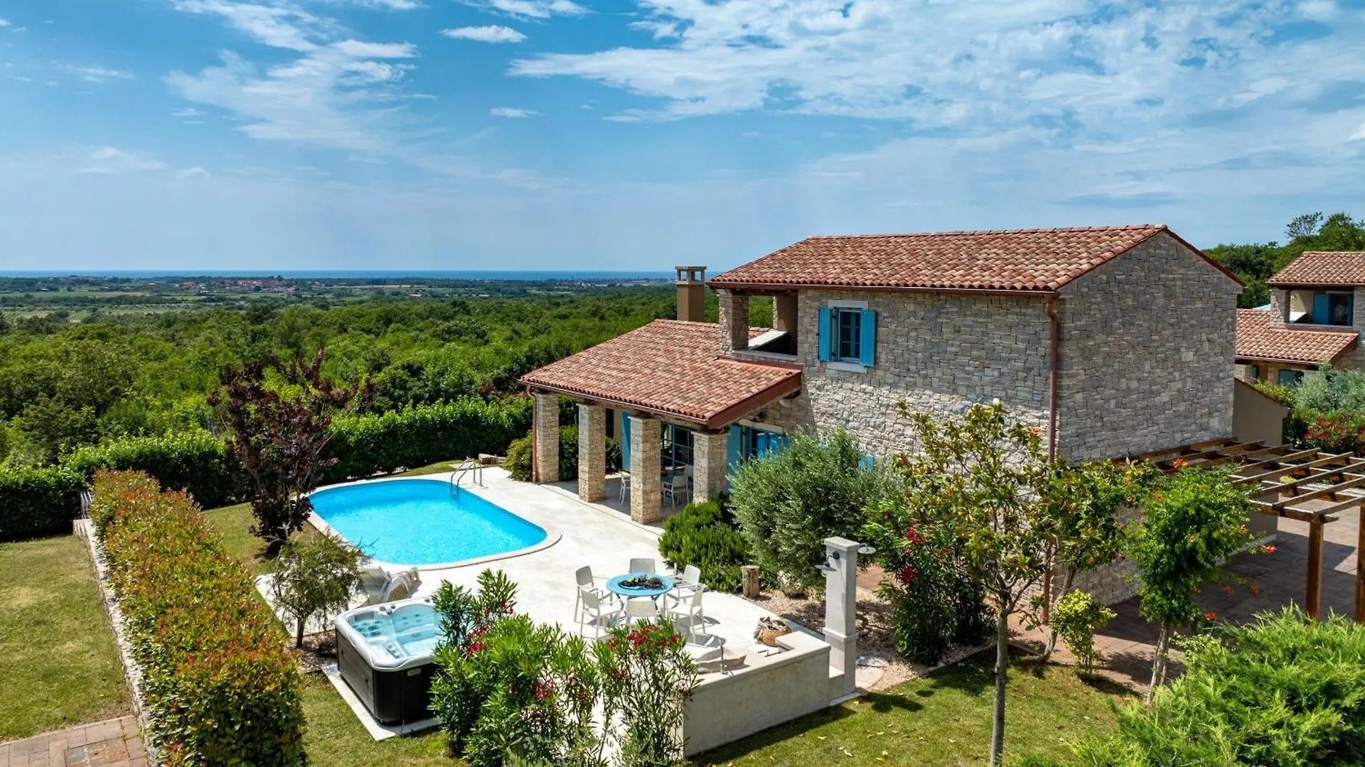 Villa Figlica For 6 People Near Umag With Private Pool, Jacuzzi & Sea View - Pet Friendly Vilanija 0*,  Chorwacja